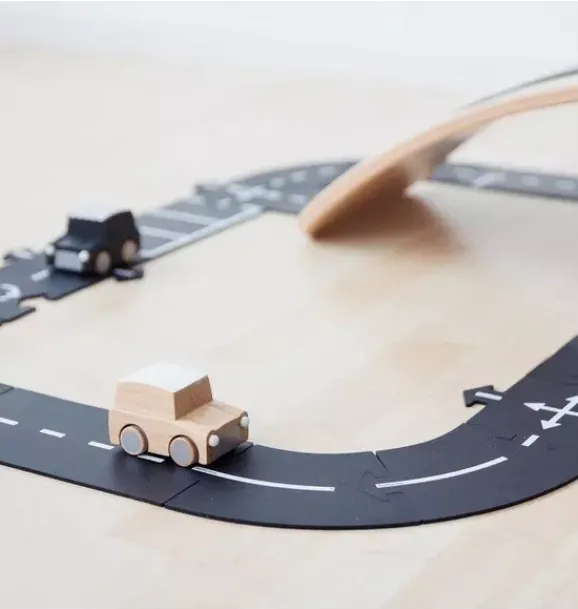 Janie and Jack Vehicles-Kuruma Wooden Wind-Up Toy Car - Natural multi